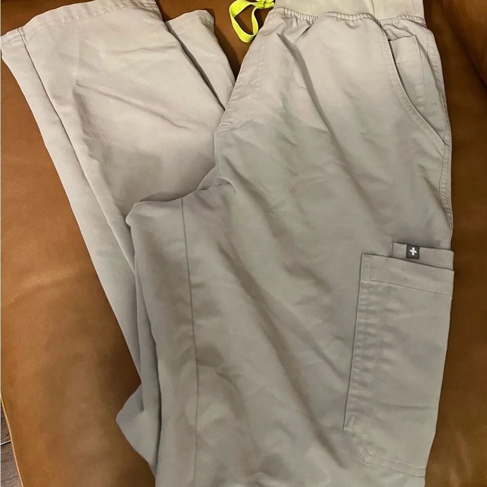 Figs Technical Pants - Picture 4 of 7